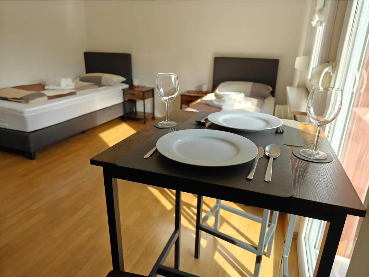 2Br Apartment, Parking, Wi-Fi, Tv In Berlin Karow Deutschland