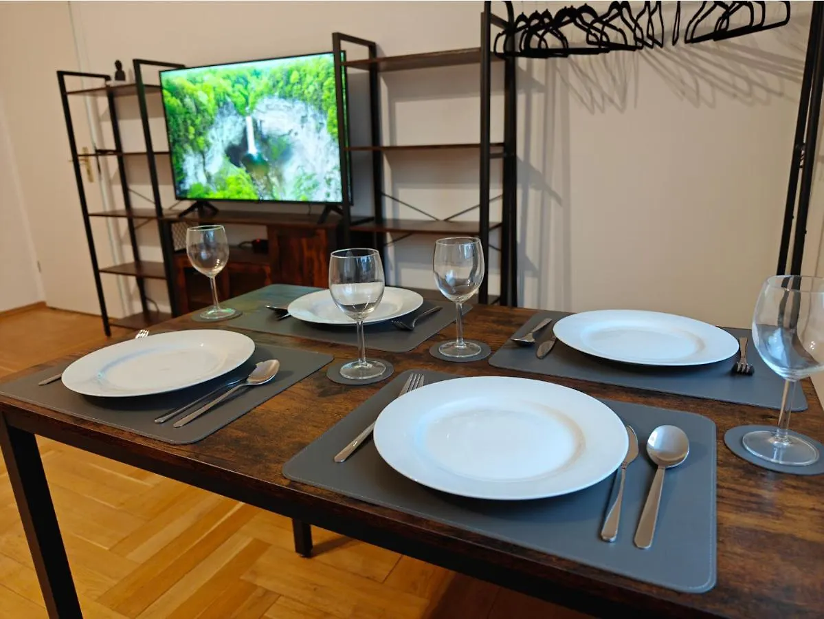 2Br Apartment, Parking, Wi-Fi, Tv In Berlin Karow Apartment