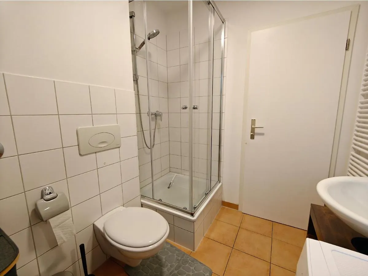 2Br Apartment, Parking, Wi-Fi, Tv In Berlin Karow 0*,
