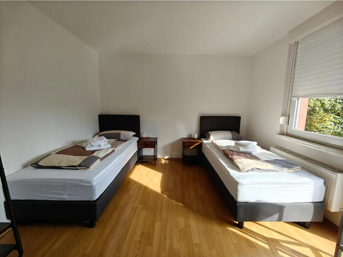 2Br Apartment, Parking, Wi-Fi, Tv In Berlin Karow 0*,