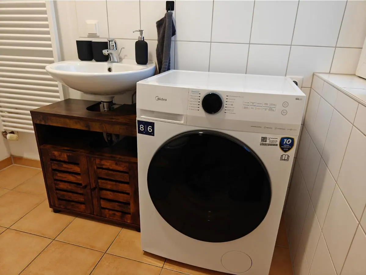 2Br Apartment, Parking, Wi-Fi, Tv In Berlin Karow 0*,  Deutschland